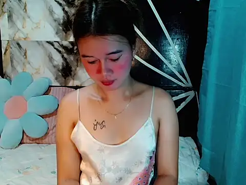 urgirl mikah online show from February 17, 11:00 pm