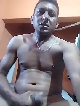 Snapshot of Albertmarc2 chatting on April 1, 1:41 pm Albertmarc2 online show from April 1, 1:41 pm