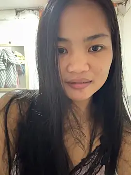 Snapshot of princess_janine chatting on September 9, 3:06 am princess janine online show from September 9, 3:06 am