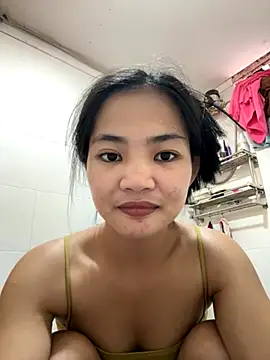 Snapshot of princess_janine chatting on September 17, 6:48 am princess janine online show from September 17, 6:48 am