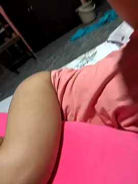 Snapshot of princess_janine chatting on October 10, 2:16 pm princess janine online show from October 10, 2:16 pm