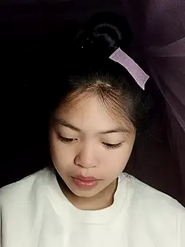 Thy00   online show from November 28, 6:54 pm