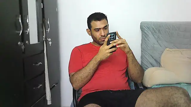 Snapshot of morenocabro10 chatting on February 17, 10:16 pm morenocabro10 online show from February 17, 10:16 pm