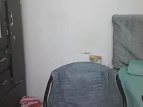 Snapshot of morenocabro10 chatting on March 3, 6:36 pm morenocabro10 online show from March 3, 6:36 pm