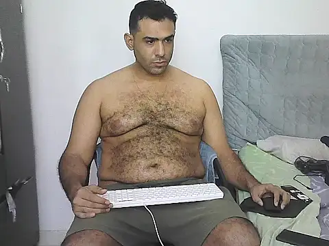 Snapshot of morenocabro10 chatting on March 23, 10:47 pm morenocabro10 online show from March 23, 10:47 pm