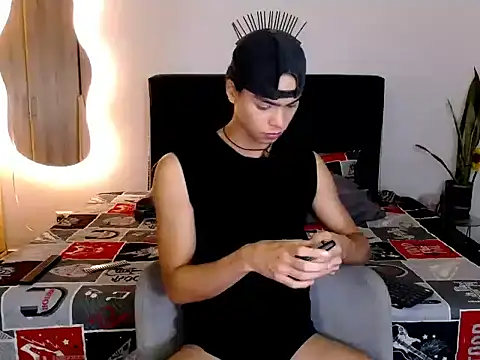 NoahDevil18 online show from October 11, 6:23 am