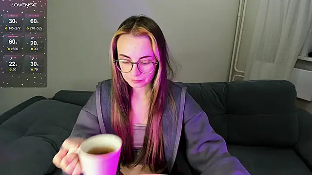 Snapshot of MewStella chatting on November 6, 11:59 pm MewStella online show from November 6, 11:59 pm