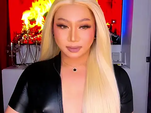 Snapshot of Madisonwill chatting on March 20, 4:23 pm Madisonwill online show from March 20, 4:23 pm