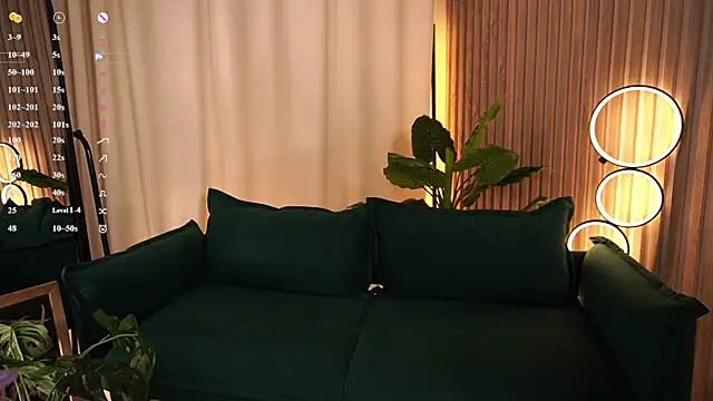 LauraWifeness online show from March 30, 5:52 am