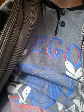 hugecock4u1990 online show from November 10, 8:35 am