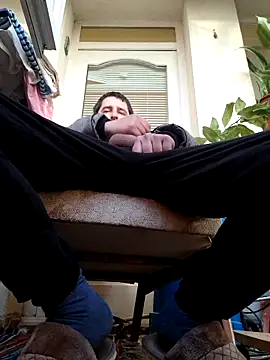 hugecock4u1990 online show from November 14, 1:54 pm