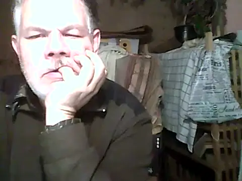 Snapshot of A1B3- chatting on October 28, 3:58 pm A1B3- online show from October 28, 3:58 pm