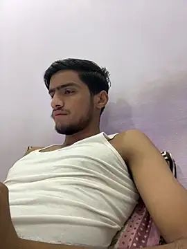 Snapshot of funny_sexxx chatting on March 21, 8:19 am funny sexxx online show from March 21, 8:19 am