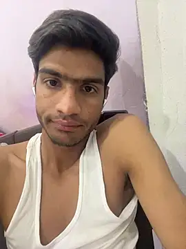 Snapshot of funny_sexxx chatting on April 9, 9:47 am funny sexxx online show from April 9, 9:47 am