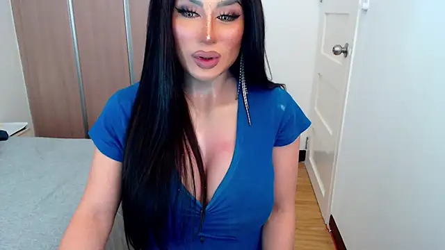 MissKylie002 online show from August 8, 6:32 pm