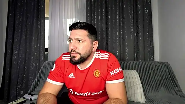 Gold Alpha Boy online show from November 22, 1:10 pm