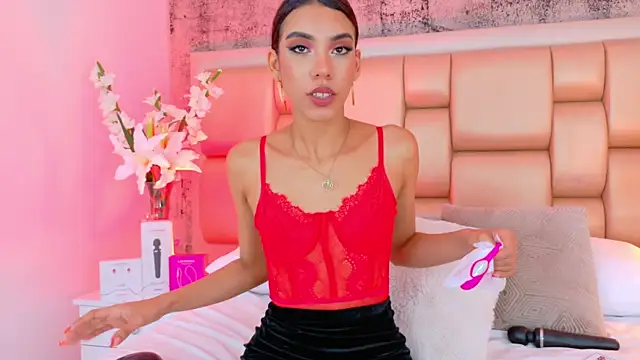 BellaHarper1 online show from October 5, 2:15 pm
