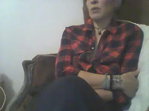 Snapshot of Bebita-zmp chatting on June 8, 11:27 pm Bebita-zmp online show from June 8, 11:27 pm