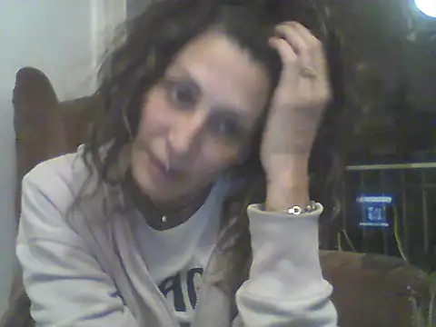 Snapshot of Bebita-zmp chatting on June 24, 2:21 am Bebita-zmp online show from June 24, 2:21 am