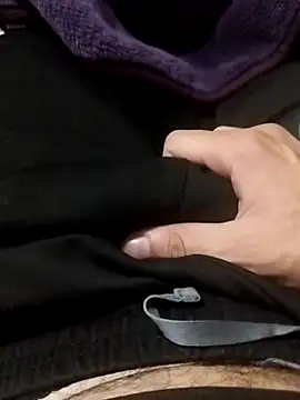 idhem   31 online show from February 8, 12:36 am