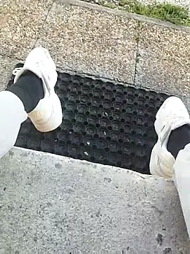 idhem   31 online show from March 2, 3:19 pm