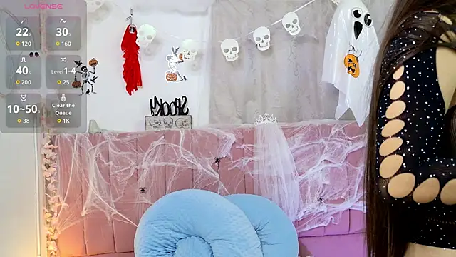 sukilove18 online show from October 17, 11:18 pm