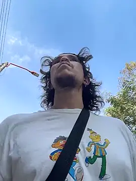 Luxx 14 online show from April 6, 8:43 pm