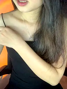 Snapshot of Tinasx56 chatting on November 7, 3:23 pm Tinasx56 online show from November 7, 3:23 pm