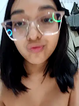 Snapshot of Milly_Sweet14 chatting on September 17, 10:55 pm Milly Sweet14 online show from September 17, 10:55 pm