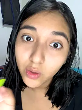 Snapshot of Milly_Sweet14 chatting on September 25, 3:10 am Milly Sweet14 online show from September 25, 3:10 am