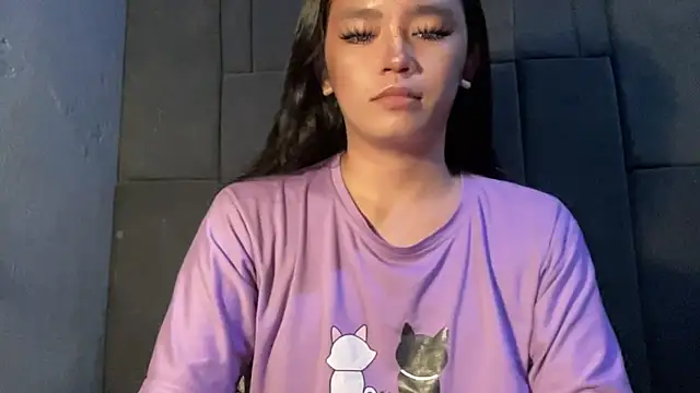 Claudia Johnson online show from October 13, 5:35 pm