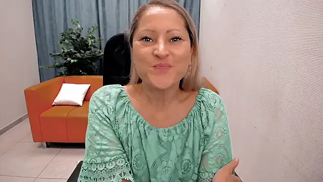 sunny lady 0 online show from September 26, 3:49 pm