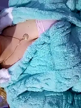 Snapshot of Hnonasix89 chatting on March 8, 4:33 pm Hnonasix89 online show from March 8, 4:33 pm