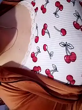 Snapshot of Hnonasix89 chatting on March 18, 3:53 am Hnonasix89 online show from March 18, 3:53 am