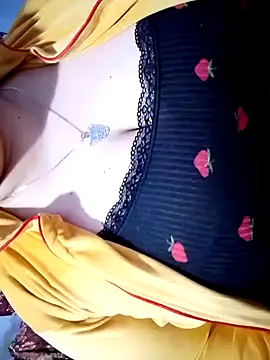 Snapshot of Hnonasix89 chatting on March 27, 8:26 am Hnonasix89 online show from March 27, 8:26 am