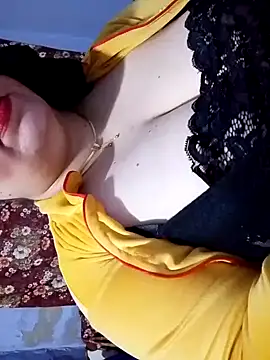 Snapshot of Hnonasix89 chatting on April 13, 7:30 pm Hnonasix89 online show from April 13, 7:30 pm