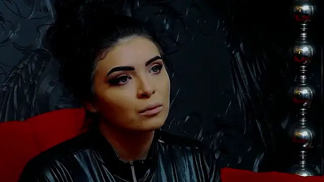 DevashaQueenX online show from April 1, 6:58 am