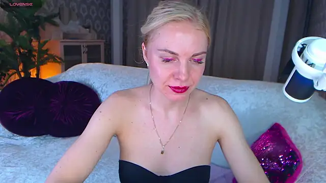 LiSinDoll online show from November 27, 6:48 am