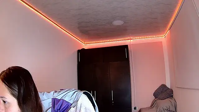 Violet moon24 online show from October 9, 11:08 am