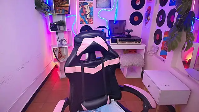 sweety smilee online show from February 2, 7:23 pm