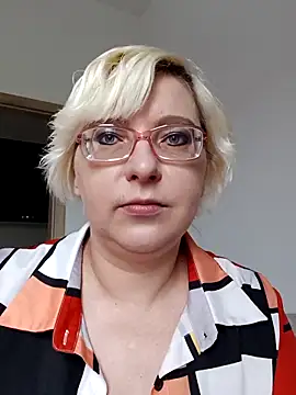 Snapshot of VikaKing chatting on October 23, 8:57 am VikaKing online show from October 23, 8:57 am