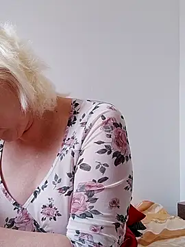 Snapshot of VikaKing chatting on January 10, 11:23 am VikaKing online show from January 10, 11:23 am