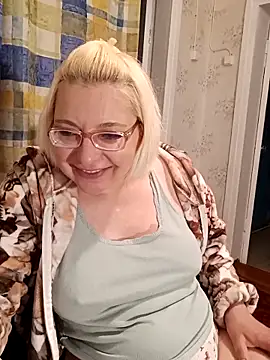 VikaKing online show from April 17, 7:50 pm