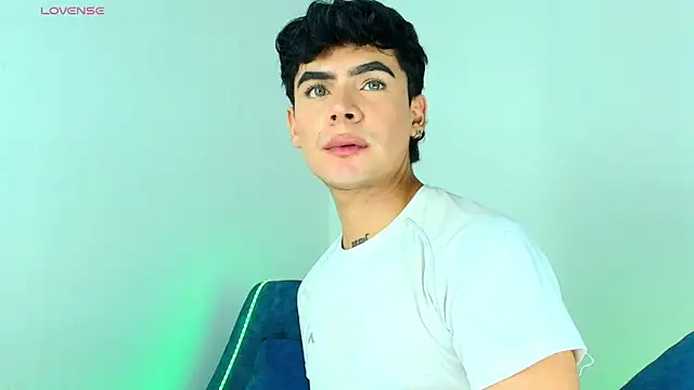 CamiiGuzmanX online show from December 15, 8:13 pm