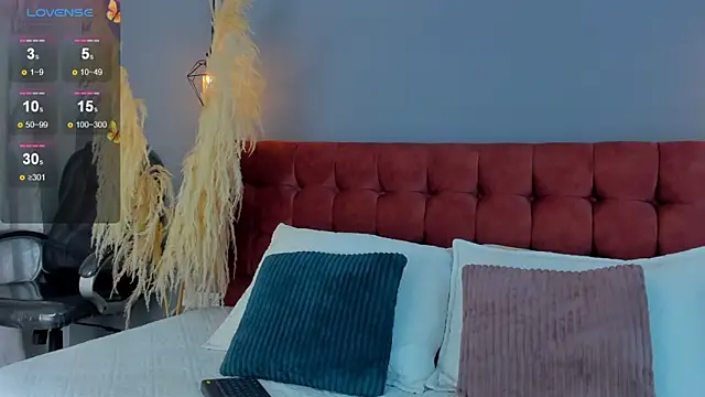 Tania 77  online show from February 17, 12:12 pm