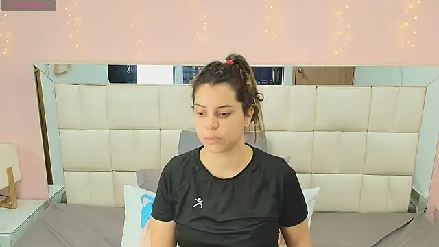 gisell gomez online show from December 21, 12:56 pm