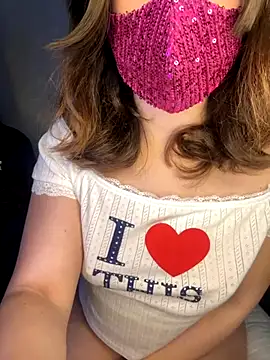 Snapshot of Elina-Marina chatting on November 18, 10:31 am Elina-Marina online show from November 18, 10:31 am