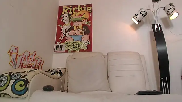 Thomasjons  online show from February 26, 7:13 pm