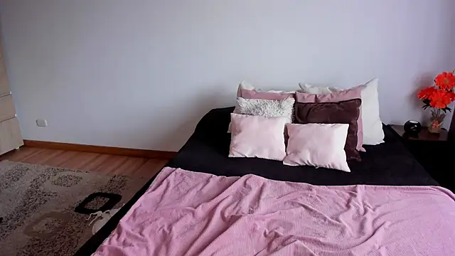 Kata Soler  online show from January 12, 5:07 pm