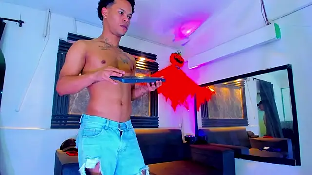 Snapshot of Rick_big chatting on October 15, 4:01 am Rick big online show from October 15, 4:01 am